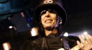 Mick-Mars